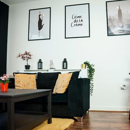 Penthouse - Amazing City Skyline Views - Balcony - Free Extra 2 Hours - Free Parking - Utilita Arena - Bullring Shopping - New St Station- Super King Size Bed Birmingham Bagian luar foto