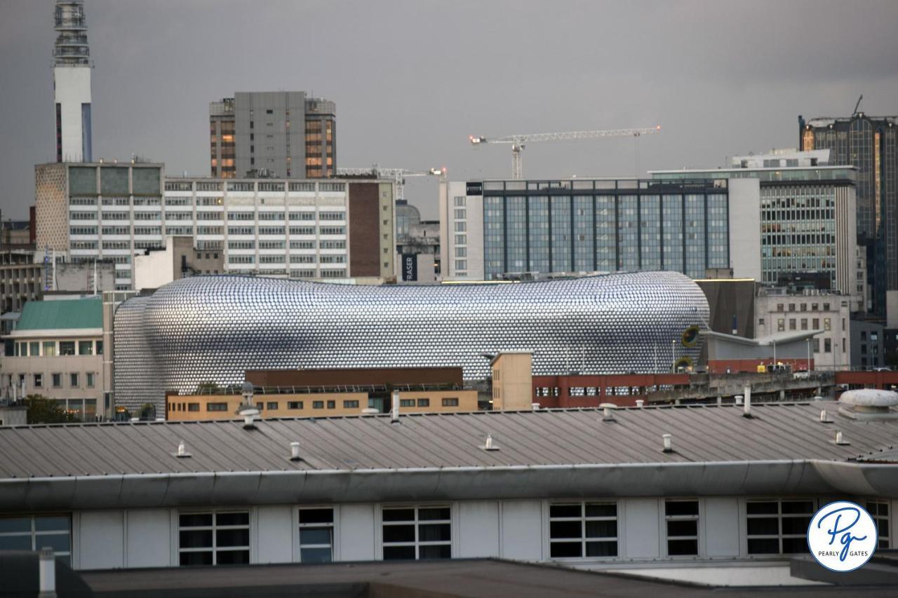 Penthouse - Amazing City Skyline Views - Balcony - Free Extra 2 Hours - Free Parking - Utilita Arena - Bullring Shopping - New St Station- Super King Size Bed Birmingham Bagian luar foto